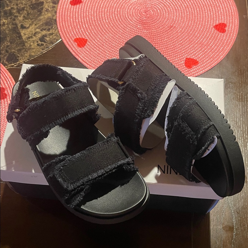 Nine West Women’s Slide Footbed Sandals